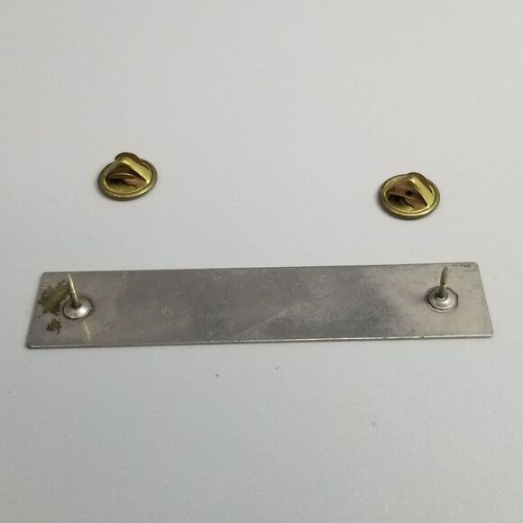 Vintage R.L. Graves Engrave Rectangle Name Plate Brooch, Silver Tone Lapel Pin - Picture 4 of 7